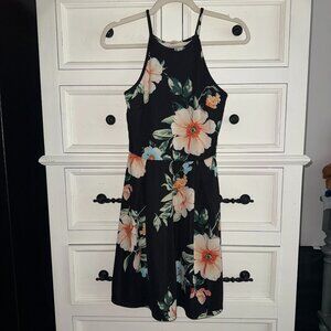 Monteau Los Angeles Black Floral Dress Size Small